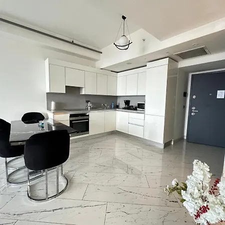 Luxury With Gym Pool High Floor Апартаменты *