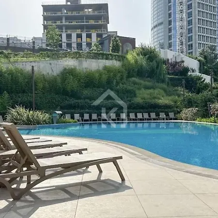 Luxury With Gym Pool High Floor *