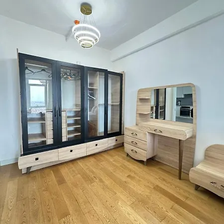 Luxury With Gym Pool High Floor