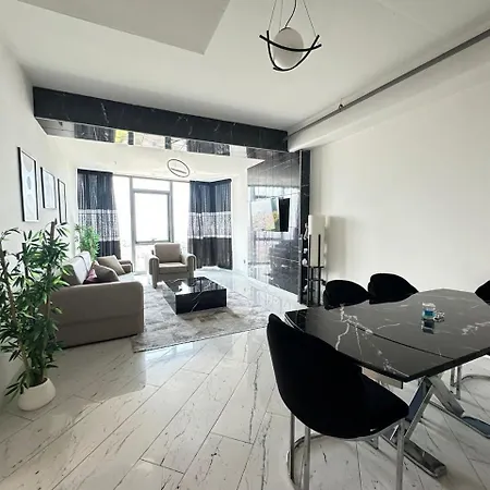 Апартаменты Luxury With Gym Pool High Floor